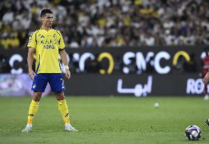 依然顶级！点射破门，C罗40岁之后已经打进30球