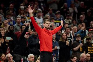 斯普利特：热火攻防体系明确&节奏快&会持续施压 这是场硬仗！