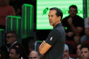 难道说？ 热火开季主场取得4胜0负 此前三次都打进总决赛