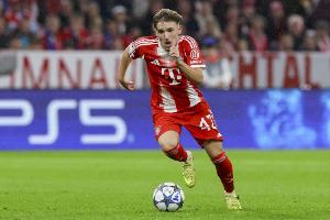 独闯龙潭！官方：卡尔vs布鲁日中路突破世界波当选拜仁月最佳进球