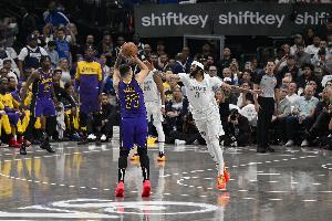 3胜7负！Stein：东契奇交易已过了9个月 但球迷的不满比当初更甚