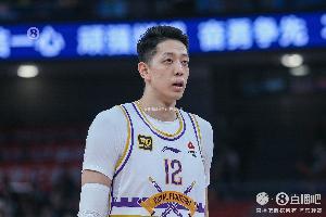 高效两双！沈梓捷8中6拿下15分14板3助