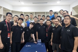 杨鸣：预祝团队所有人未来在不同的球队和领域一切顺利 江湖再见