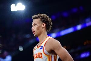 丹尼尔斯：刚来美国打球时进攻很一般 我只能做好防守来赢得机会