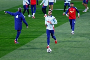 梅里诺：小时候我模仿比利亚托雷斯 踢前锋让我更好理解禁区空间