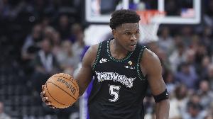 如何应对压力和关注？华子：没啥压力 我从不觉得自己是焦点人物