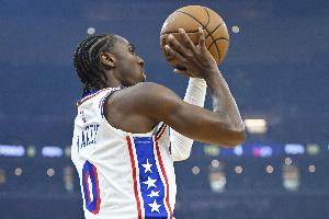 本赛季持球三分20+球员：七人无库里 马克西25个&哈登东契奇在列