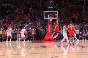 将功补过！申京内线要位勾手强吃艾萨克2分打进！