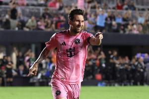 前队友：你在诺坎普看到梅西做的那些动作，他在小时候就做出来了