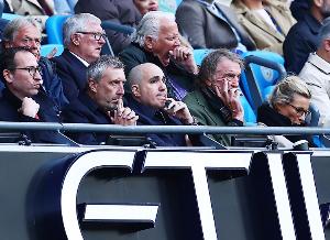 邮报：曼联部分高层非常关注青训，总监威尔考克斯经常现场观战